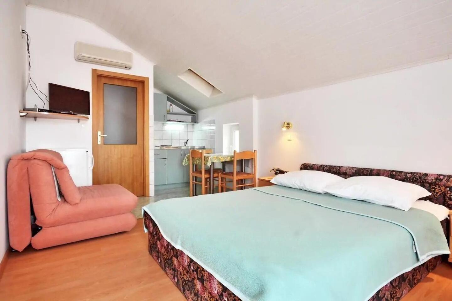 Apartment Toma 奥米什 外观 照片