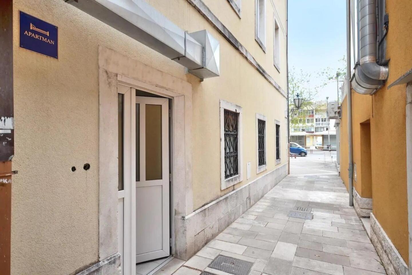 Apartment Toma 奥米什 外观 照片