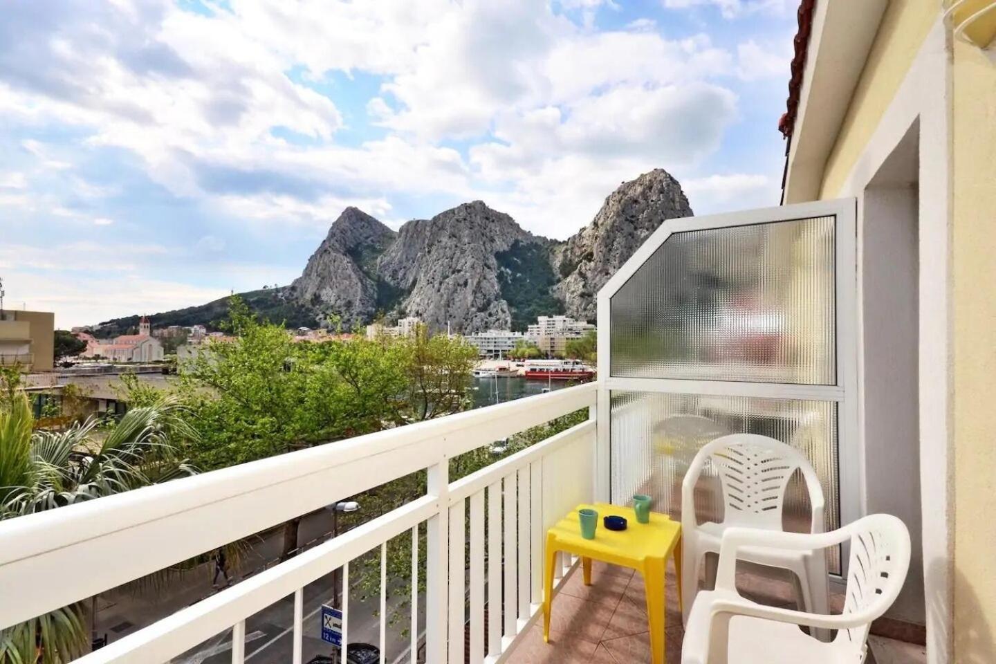 Apartment Toma 奥米什 外观 照片